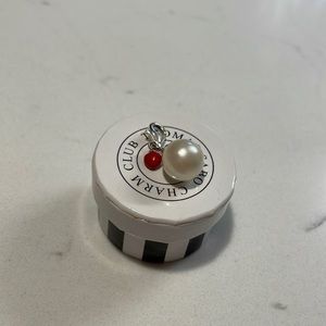 Thomas Sabo pearl charm with little red heart tag